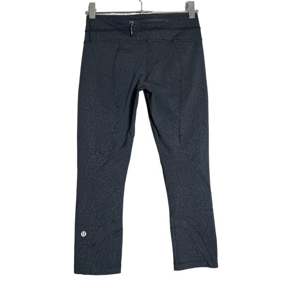 Lululemon Run Inspire Crop II Soul Cycle Legging SIZE 4 Black Camo Luxtreme - Picture 2 of 10